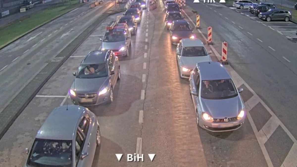 Napominjemo vozače da je na cestama u Bosni i Hercegovini obavezno posjedovanje zimske opreme