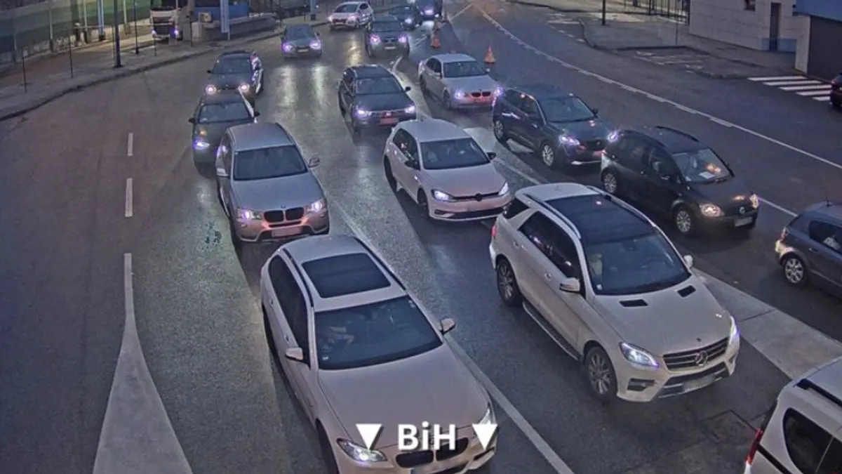 Napominjemo vozače da je na cestama u Bosni i Hercegovini obavezno posjedovanje zimske opreme