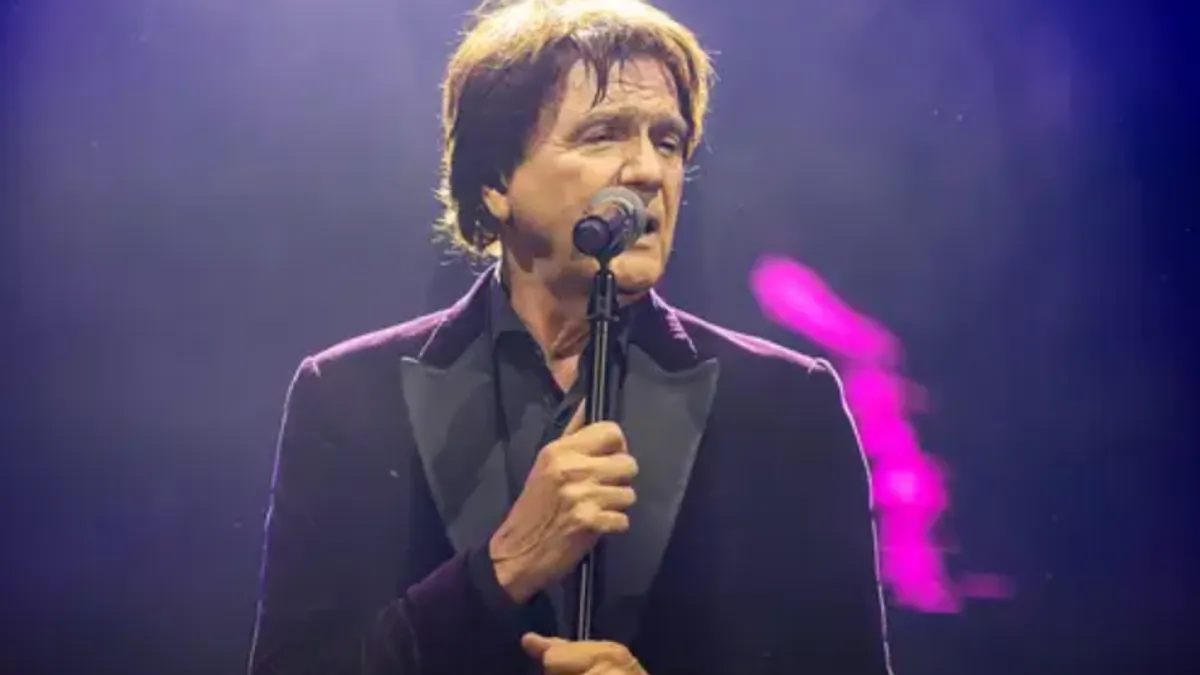 U samo nekoliko dana je rasprodan i treći koncert, nakon čega je dodan i četvrti. 