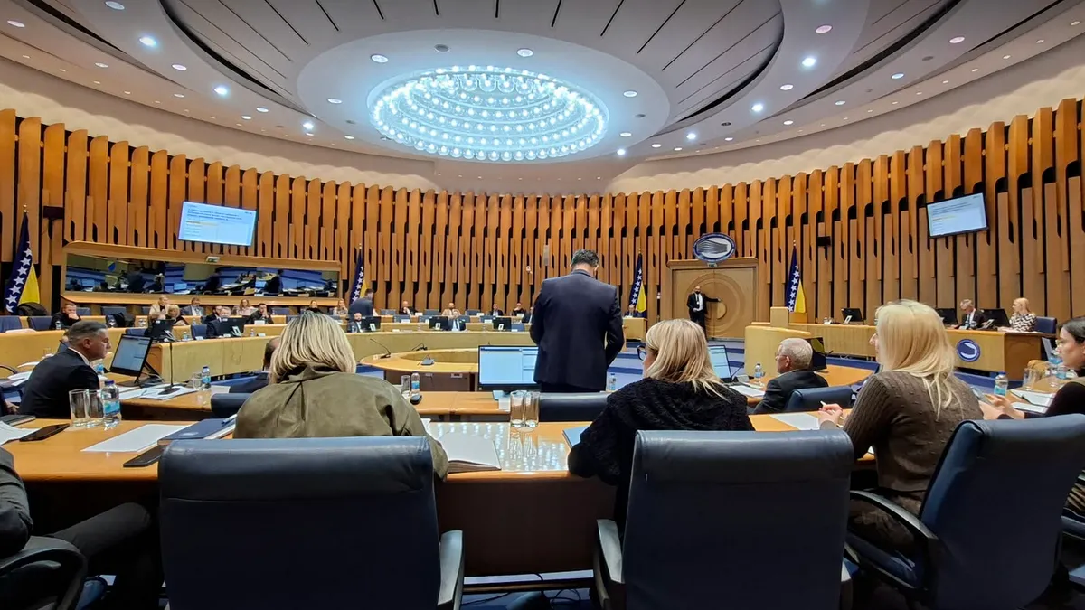 Jedan od prijedloga je bio da se na dnevni red stavi Zakon o regulatoru prijenosa i tržištu električne energije