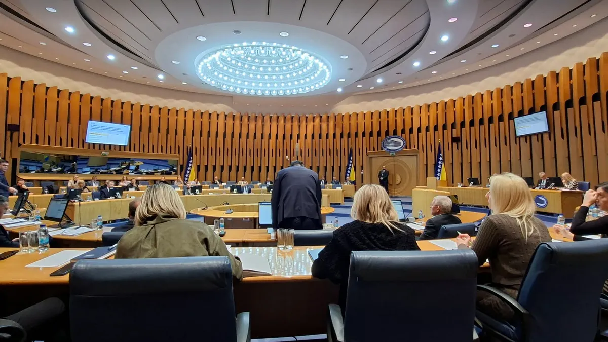 Jedan od prijedloga je bio da se na dnevni red stavi Zakon o regulatoru prijenosa i tržištu električne energije