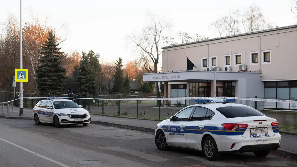 Prilikom napada jedno je dijete smrtno stradalo, dok su učiteljica i troje djece u napadu teško povrijeđeni