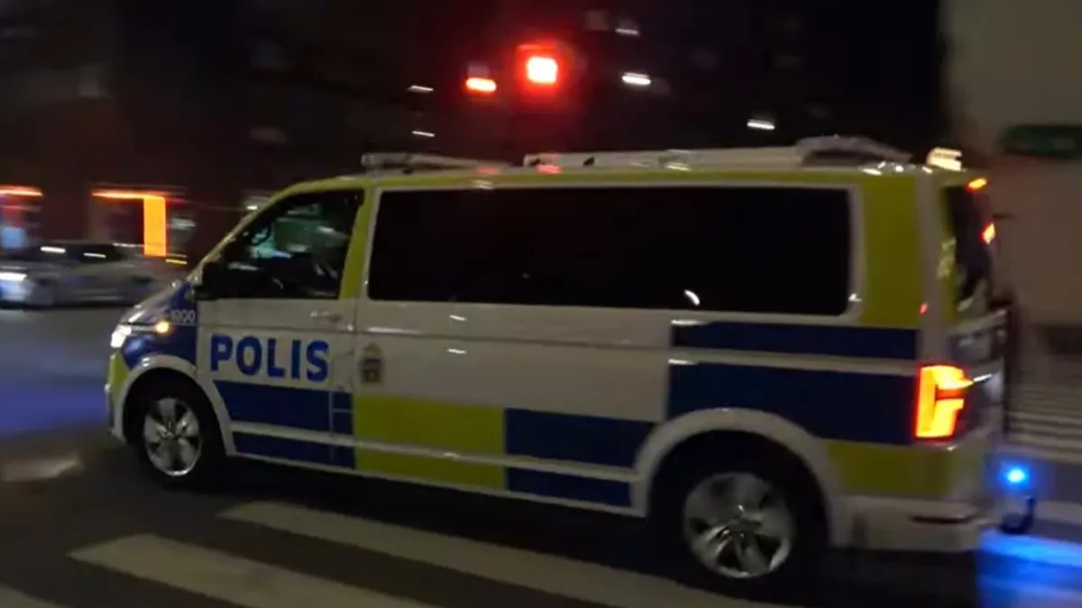 Prema informacijama do kojih je došao Aftonbladet, osumnjičeni počinitelj navodno je bio u kući nekoliko sati