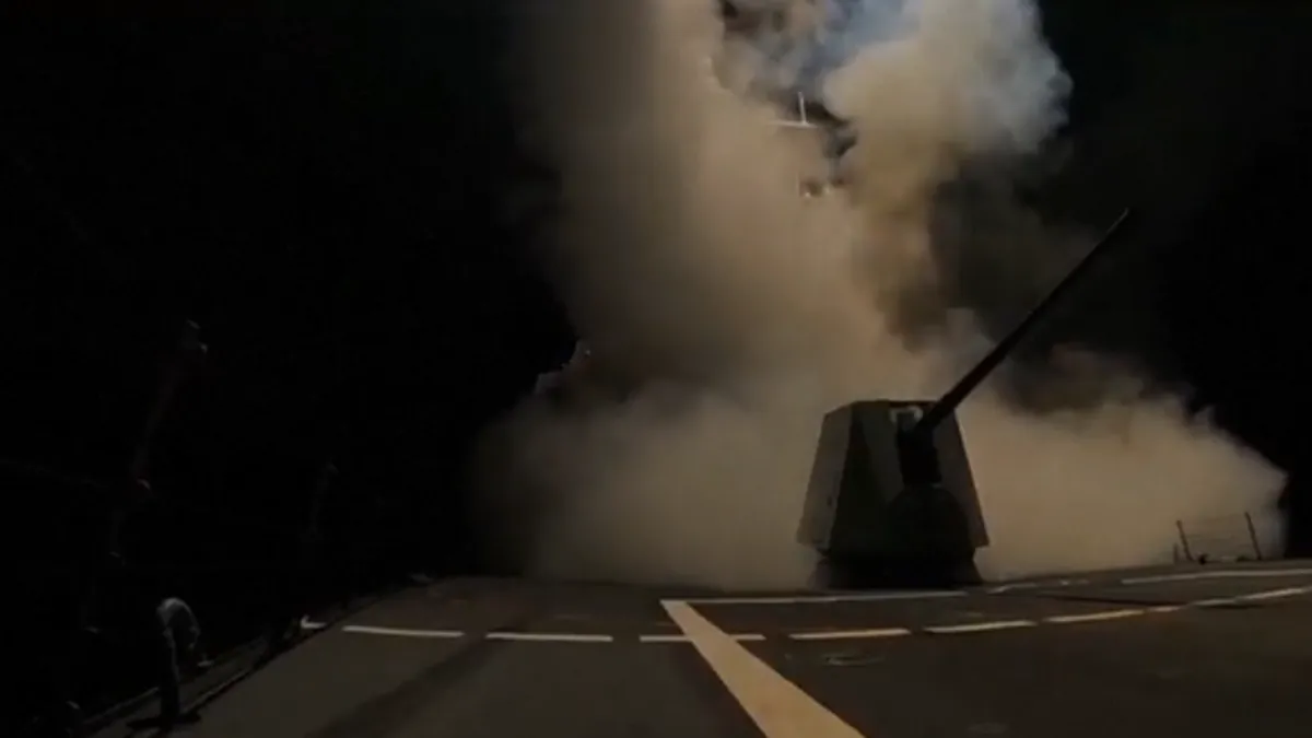 Daniel Bwala, specijalni savjetnik nigerijskog predsjednika Bola Tinubua, rekao je za CNN: "SAD i Nigerija su na istoj strani u borbi protiv terorizma".