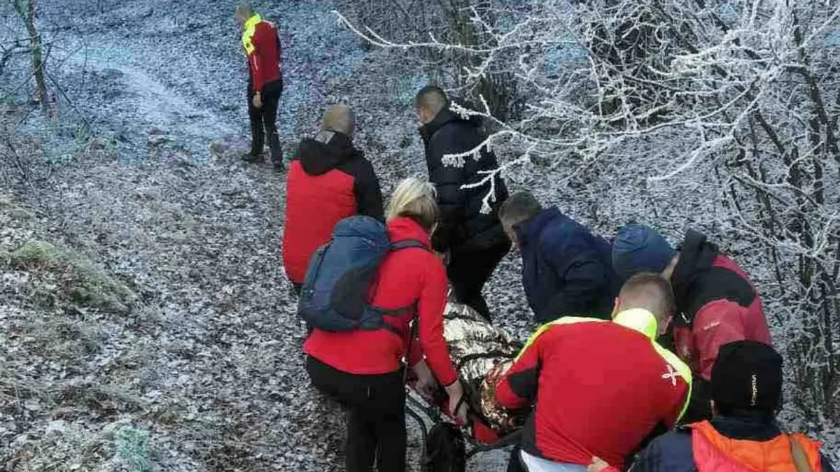 Nakon pružene prve pomoći unesrećeni je sigurno transportovan do prve tačke dostupne vozilima, gdje je predat ekipi Hitne medicinske pomoći, navode iz GSS-a