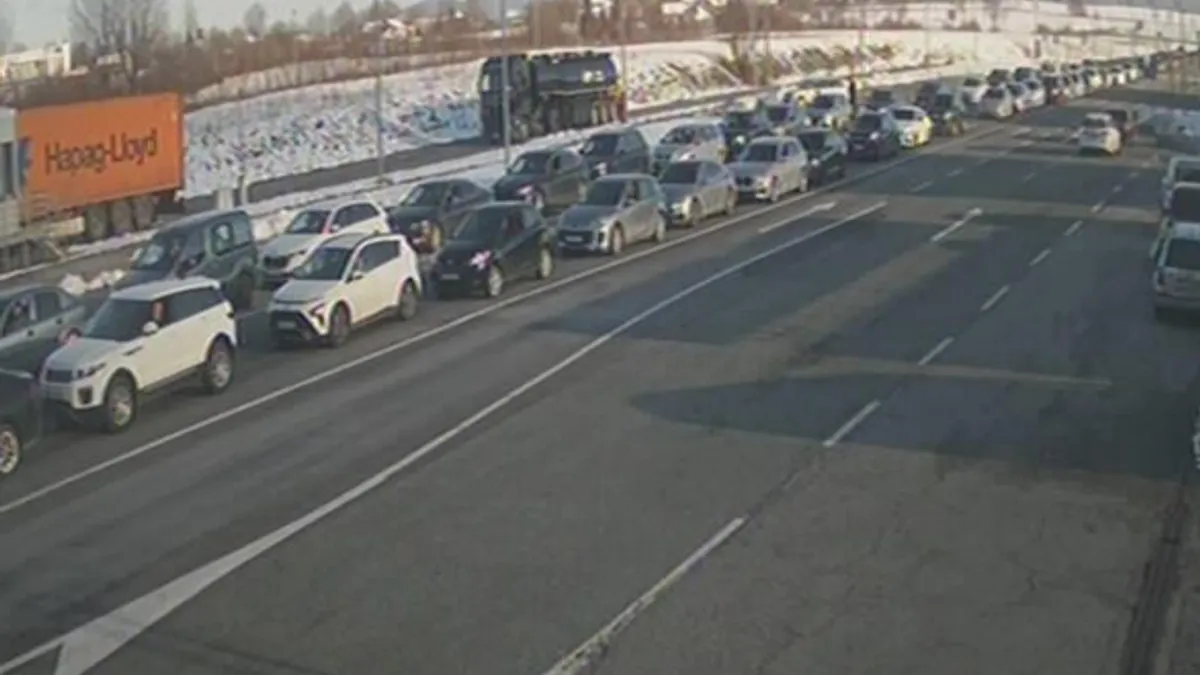 U oba smjera vozači mogu očekivati gužvu na graničnim prijelazima Bosanski Brod, Gradina i Bosanska Gradiška