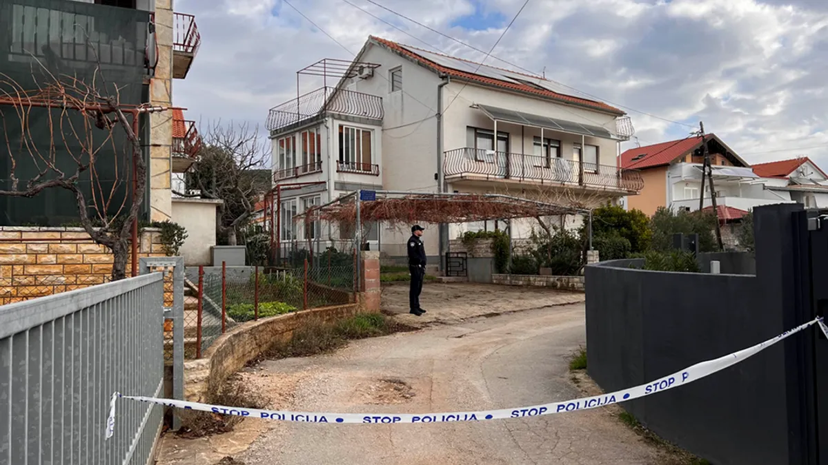 Za sada nisu saopćeni detalji o identitetu stradalih, niti o okolnostima pod kojima je došlo do smrti.