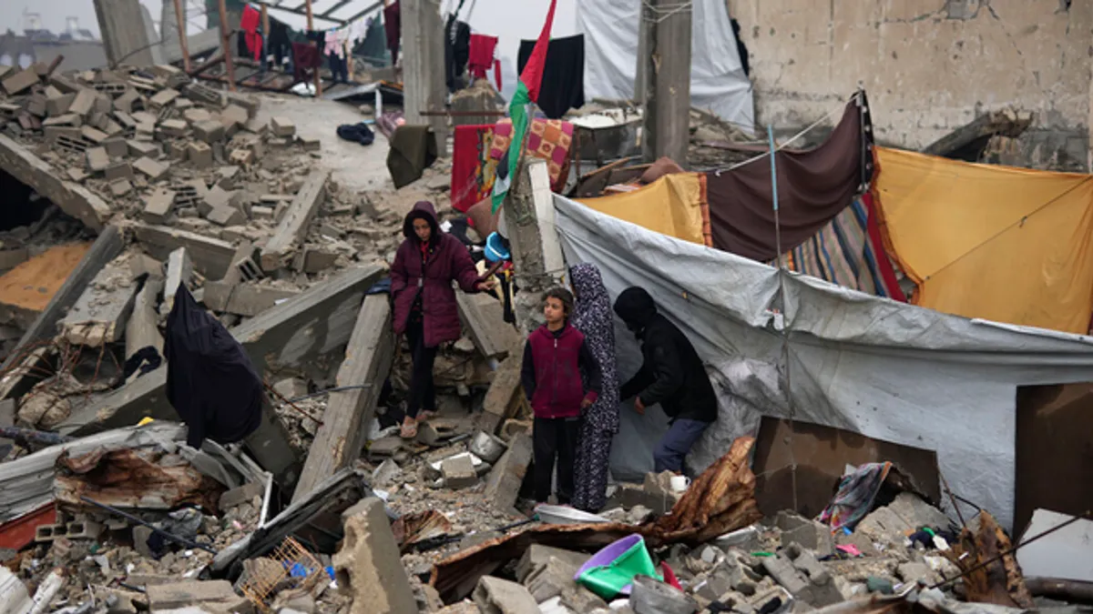 Izdvojili smo najznačajnije trenutke 2025.: Od minimalne plaće u BiH do globalnih kriznih događaja