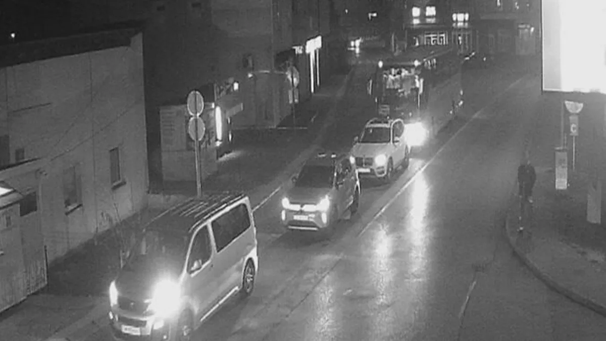 Zbog nižih temperatura u jutarnjim i večernjim satima, na pojedinim dionicama kolovoz može biti klizav