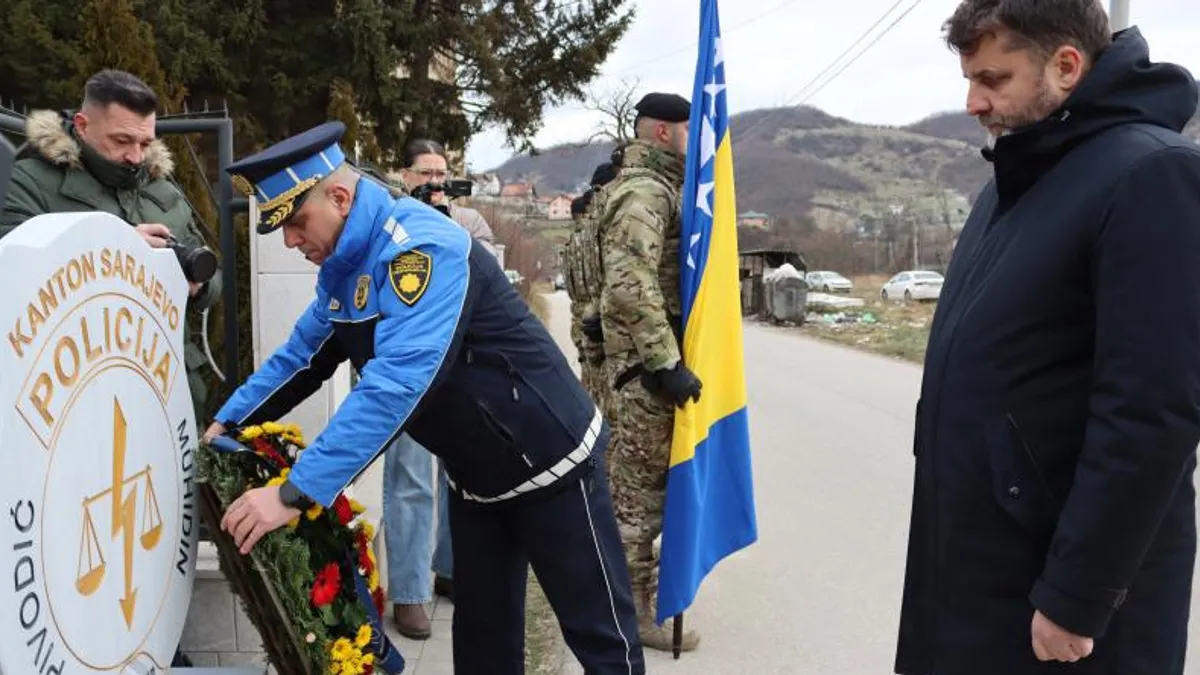 Saim Smajlović, predsjednik Sindikata policije Kantona Sarajevo, naglašava da obaveza sjećanja ne prestaje vremenom