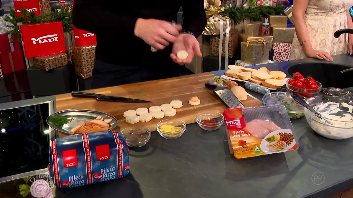 Kada je riječ o slanim delicijama, neizostavna je bila piletina Madi.