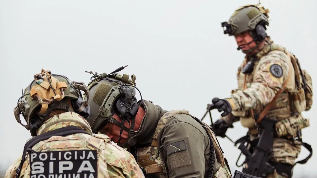 Piloti iz 1. i 2. skvadrona Brigade zračnih snaga OS BiH učestvovali su na brifinzima prije leta koje su vodili specijalisti Avijacijske jedinice EUFOR-a 