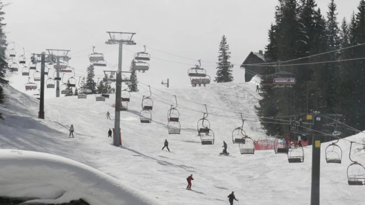 Božić je za vjernike katoličke vjeroispovijesti vrijeme duboke duhovne radosti, porodičnog okupljanja i nade. 