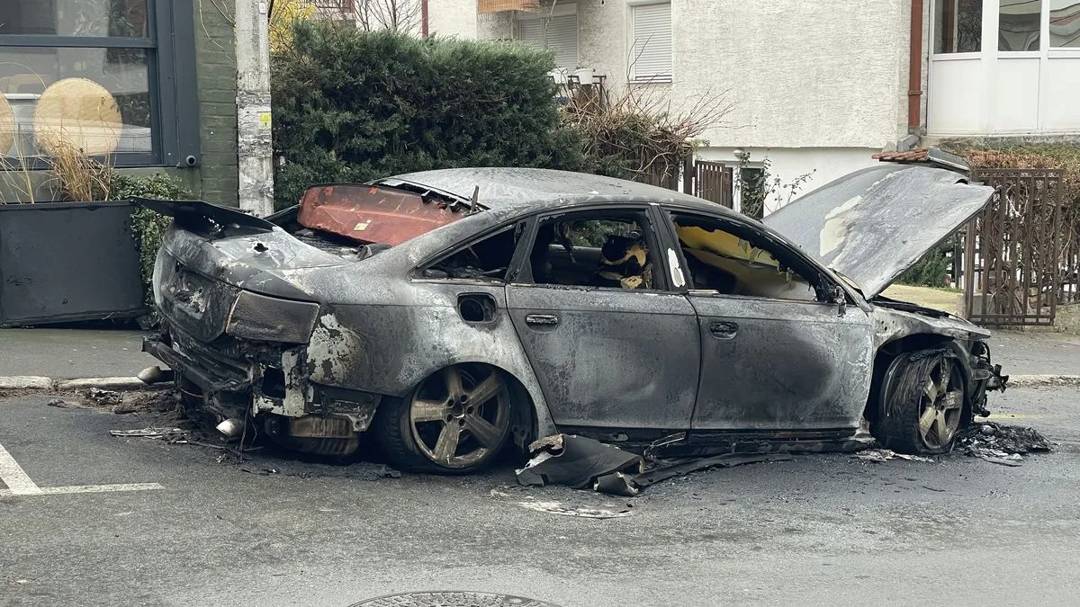 U sklopu istražnih radnji, bit će obavljen razgovor sa oba vlasnika uništenih automobila