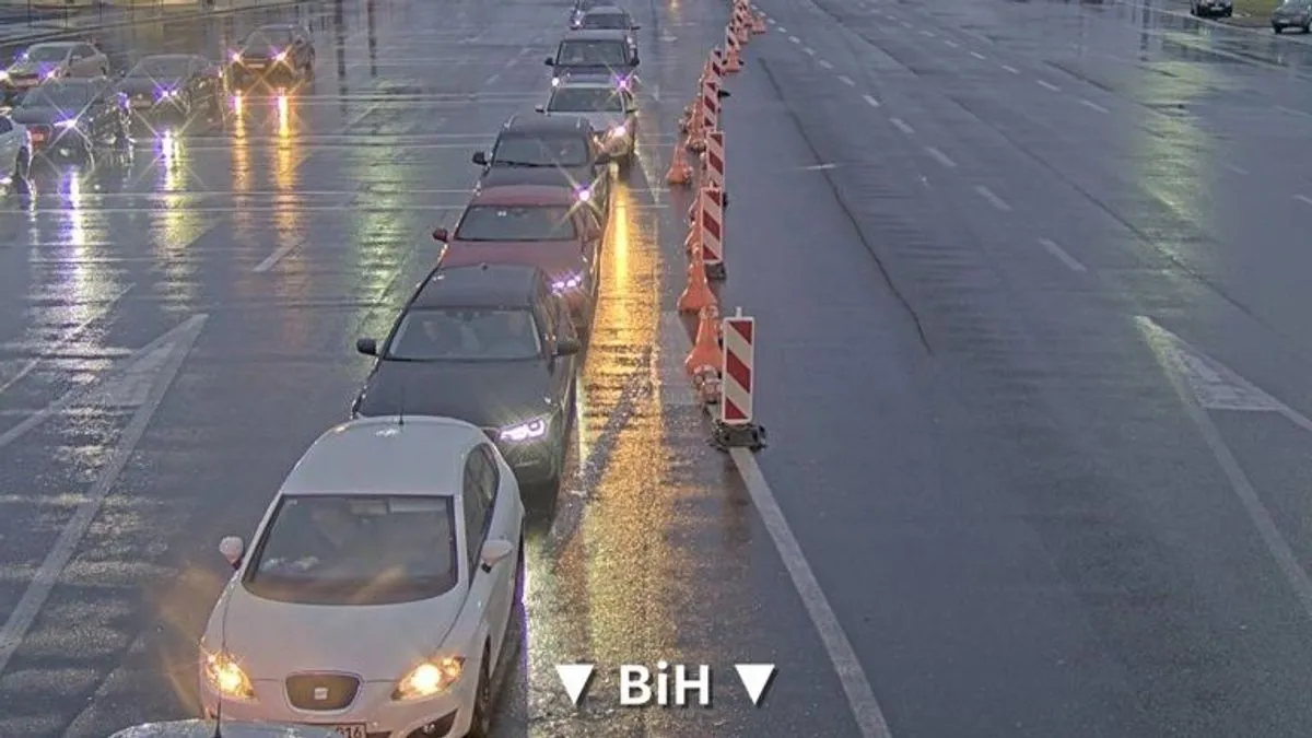 Čeka se satima: Duge kolone putničkih vozila na ulazu u BiH