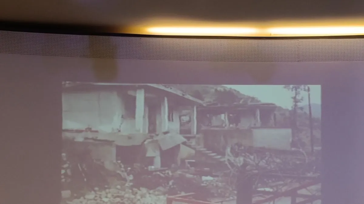 Knjiga se temelji na haškim presudama, svjedočanstvima preživjelih i nizu originalnih dokumenata, koji su prvi put objavljeni. 