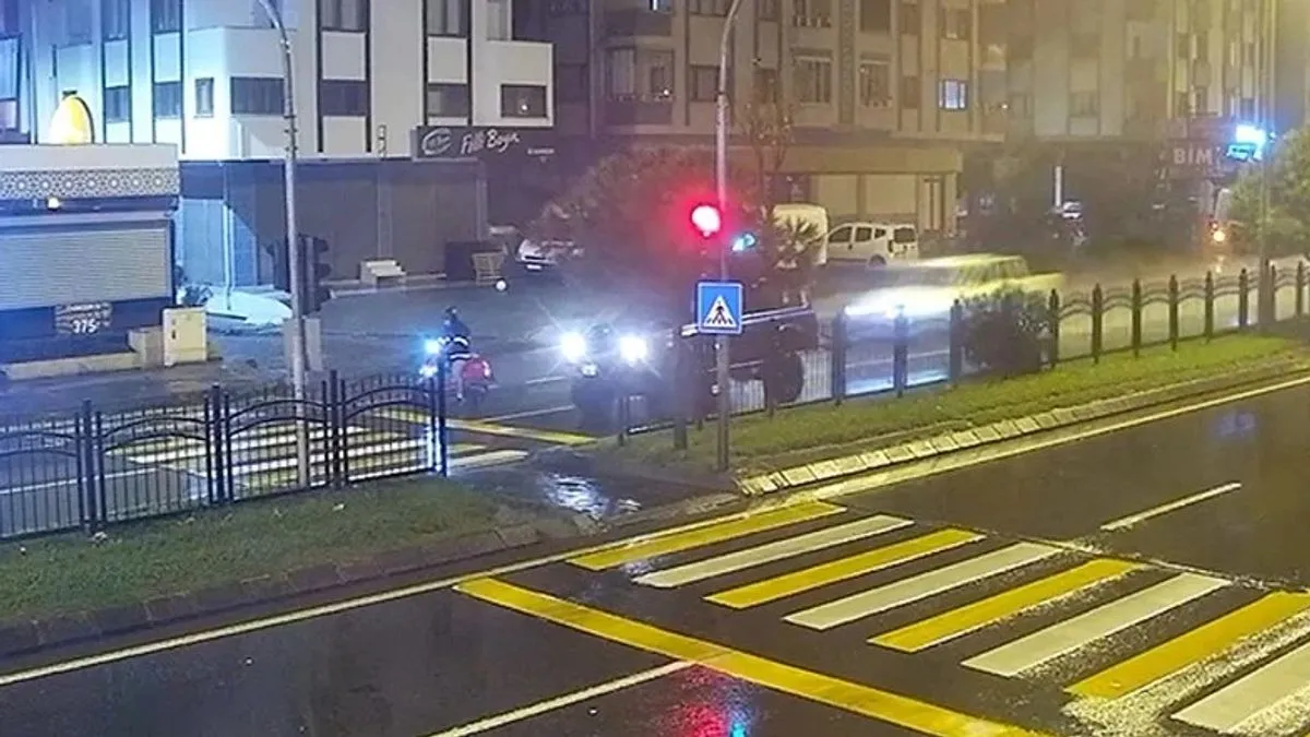 Nakon prijave, na mjesto događaja stigle su ekipe policije i hitne medicinske pomoći. 