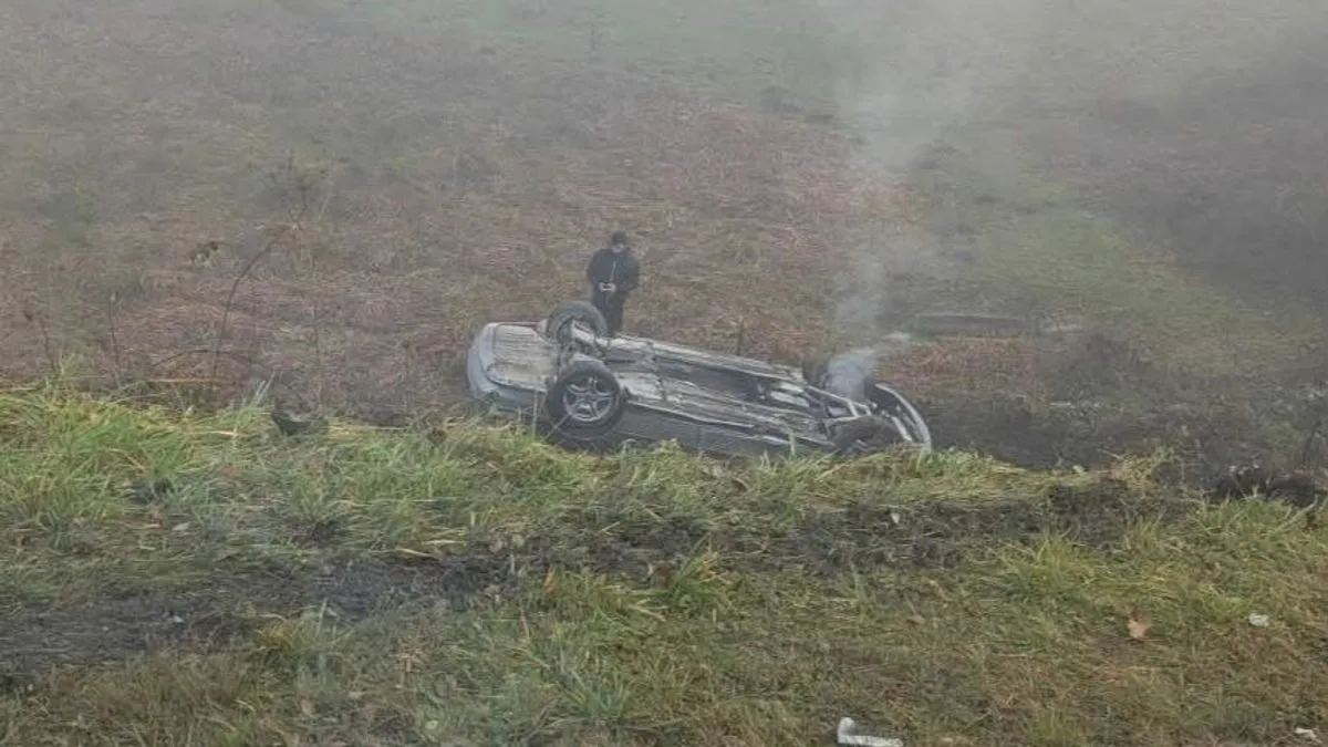 Teška saobraćajna nesreća kod Tuzle: Četiri osobe povrijeđene u sudaru dva vozila