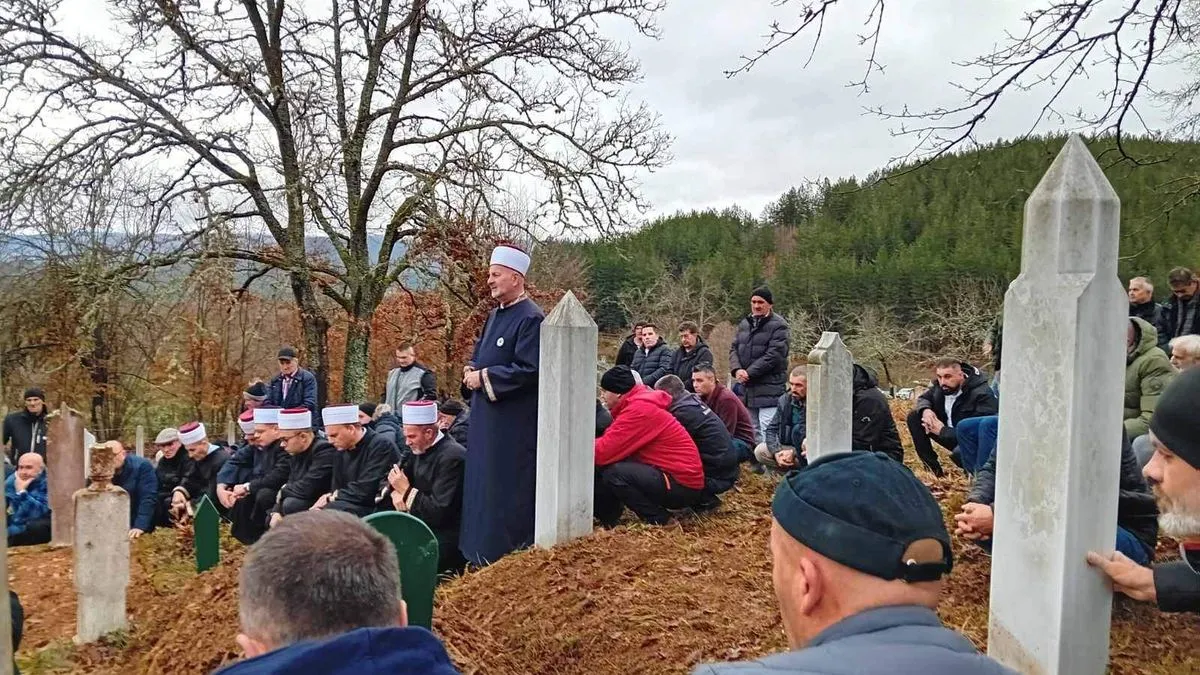 Klanjana kolektivna dženaza u naselju Kukavice kod Rogatice: Najmlađa žrtva sedmogodišnja djevojčica