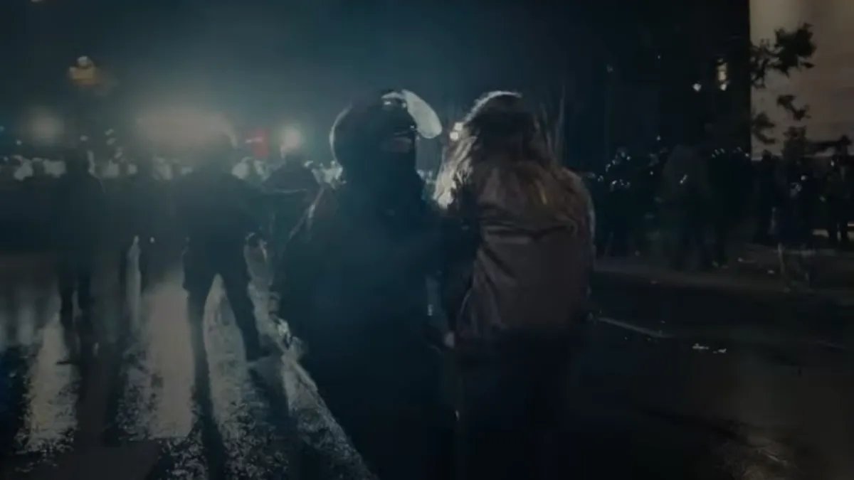 Vladajuća partija Gruzijski san odbacuje optužbe i tvrdi da djeluje u interesu države.