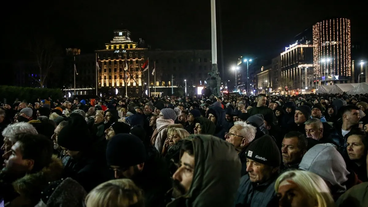 Predsjednik Srbije je najavio da će večeras početi uklanjanje šatora i ograda ispred Narodne skupštine