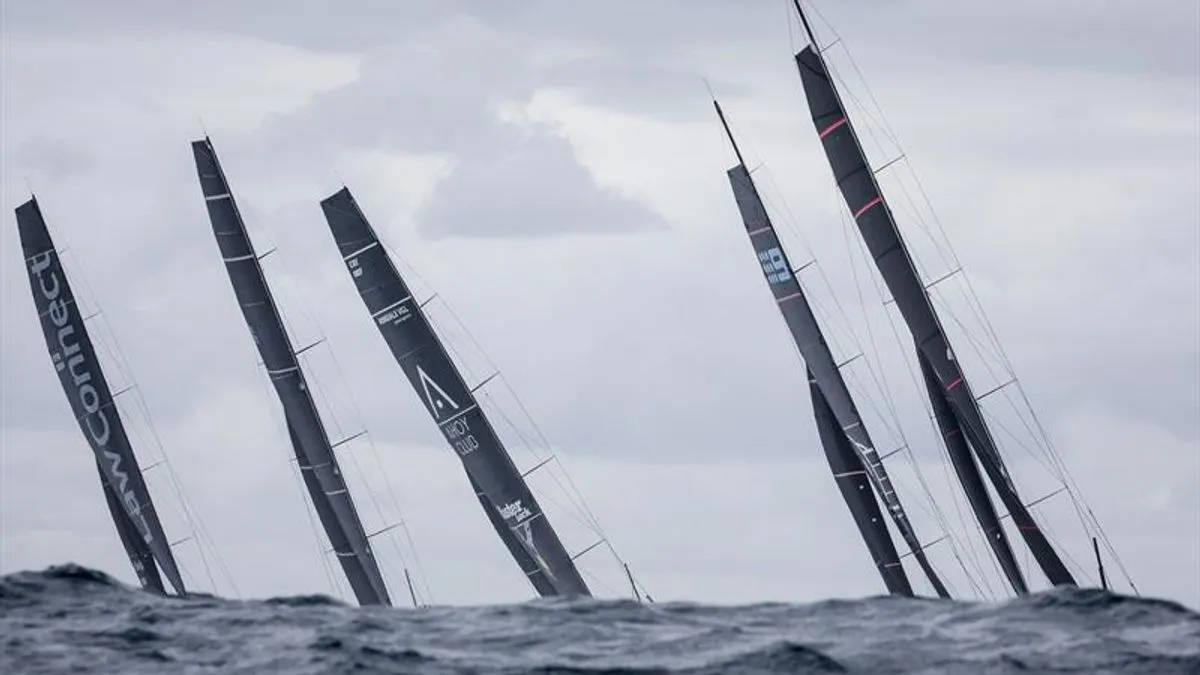 Jedriličari će, prolazeći pored plaže Bondi, odati počast žrtvama masovne pucnjave u Bondiju prije gotovo dvije sedmice