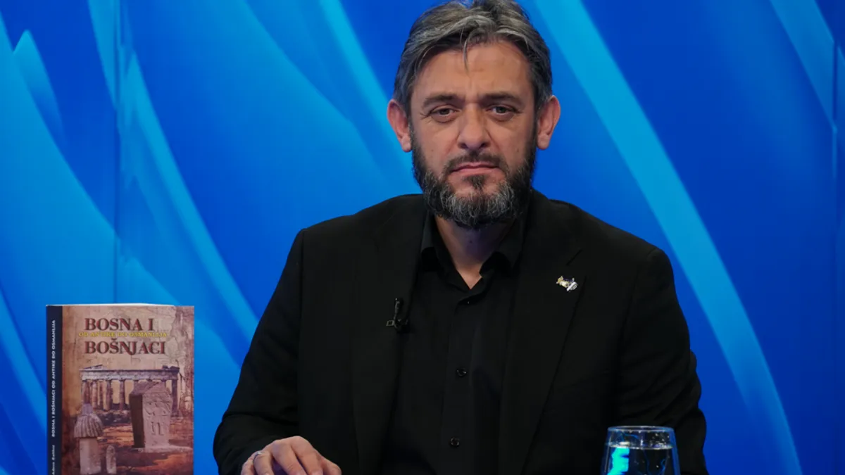 Pitanja identiteta Bošnjaka, ali i kompleksnosti njihove historije i dalje je inspiracija brojnim autorima koji svojim radom žele dati nove uglove i otkiriti manje poznate istine. 