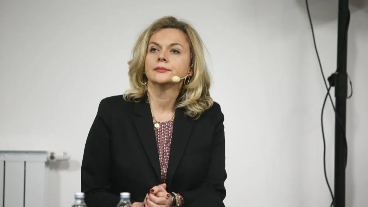 Postoje laži koje su sitne, bijedne, izgovorene da bi se pokrila vlastita taština