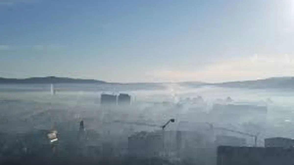 U Banjaluci je sinoć kvalitet vazduha bio opasan po zdravlje građana, a nešto bolja situacija je jutros. Ipak, vazduh je i dalje vrlo nezdrav za stanovništvo.