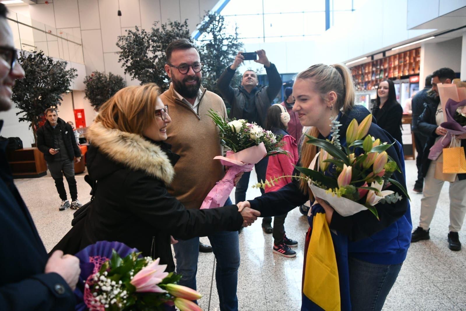 Ovaj uspjeh dodatno je značajan jer je Zakira dan ranije osvojila i bronzanu medalju u istoj disciplini    