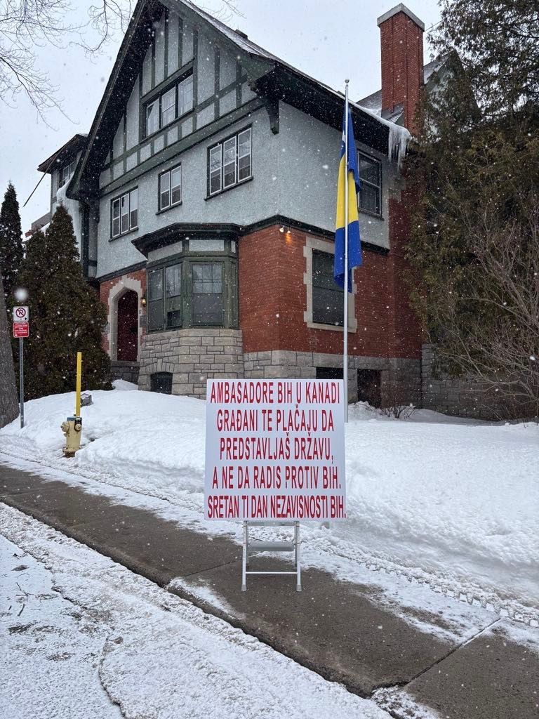Od Kanade zahtijevaju da pojača svoju ulogu u Upravnom odboru Vijeća za implemtaciju mira u BiH