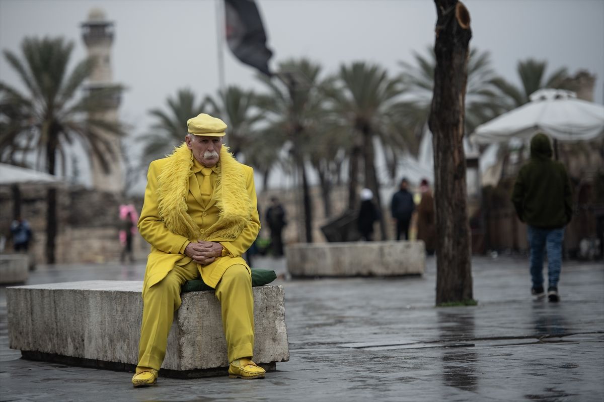 Poznat kao 'žuti čovjek': Sirijac već 42 godine nosi samo žutu odjeću
