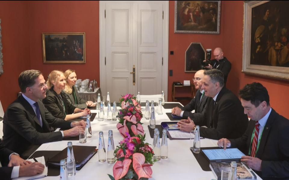 Susret Bećirovića i Ruttea: RS povlači opasne poteze, NATO mora biti spreman zaštititi BiH