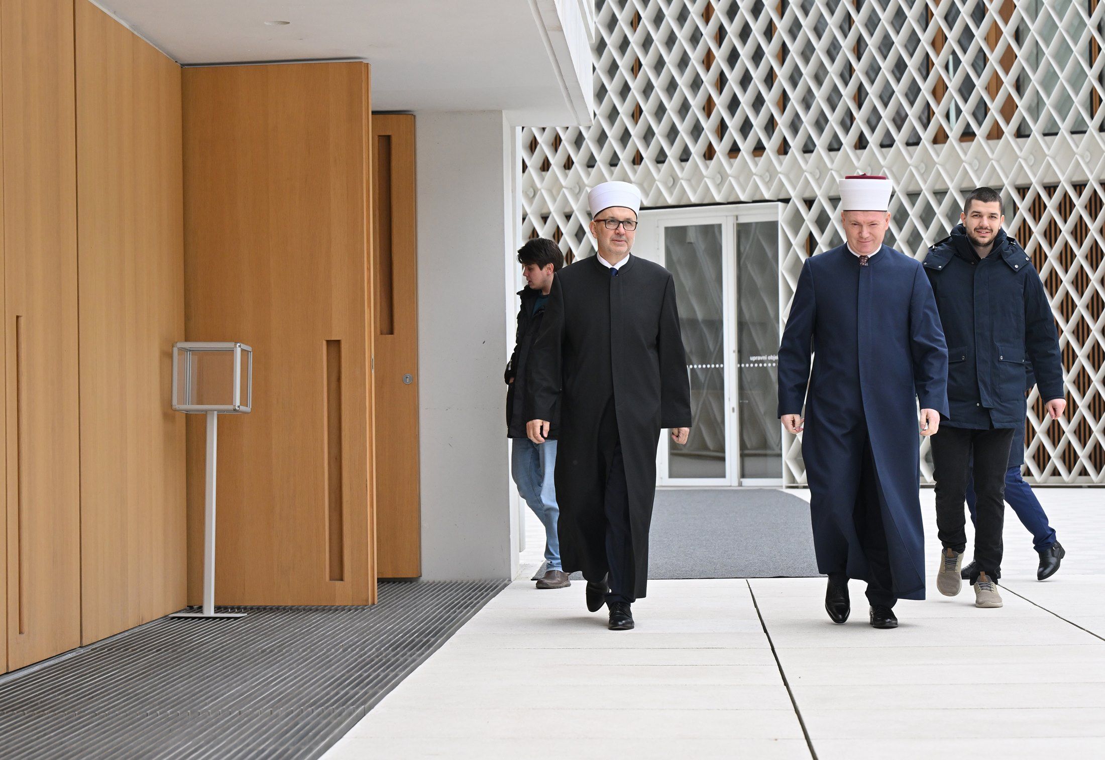 Naglasio je važnost i ulogu Islamske zajednice u očuvanju vjere i identiteta, kao i podsjetio na čovjekovu slobodu i razum i njegovu odgovornost prema Bogu, svijetu i ljudima