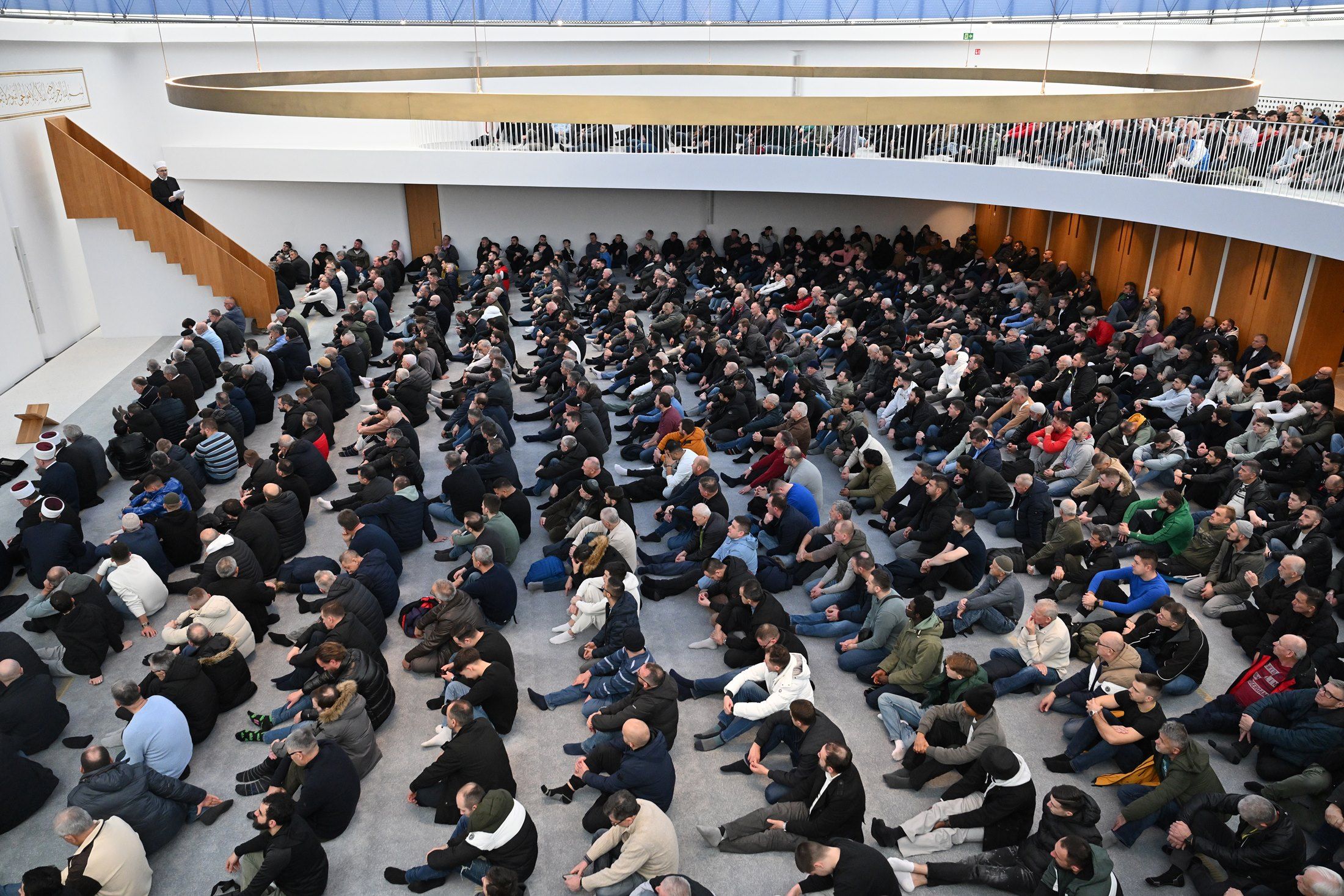 Naglasio je važnost i ulogu Islamske zajednice u očuvanju vjere i identiteta, kao i podsjetio na čovjekovu slobodu i razum i njegovu odgovornost prema Bogu, svijetu i ljudima