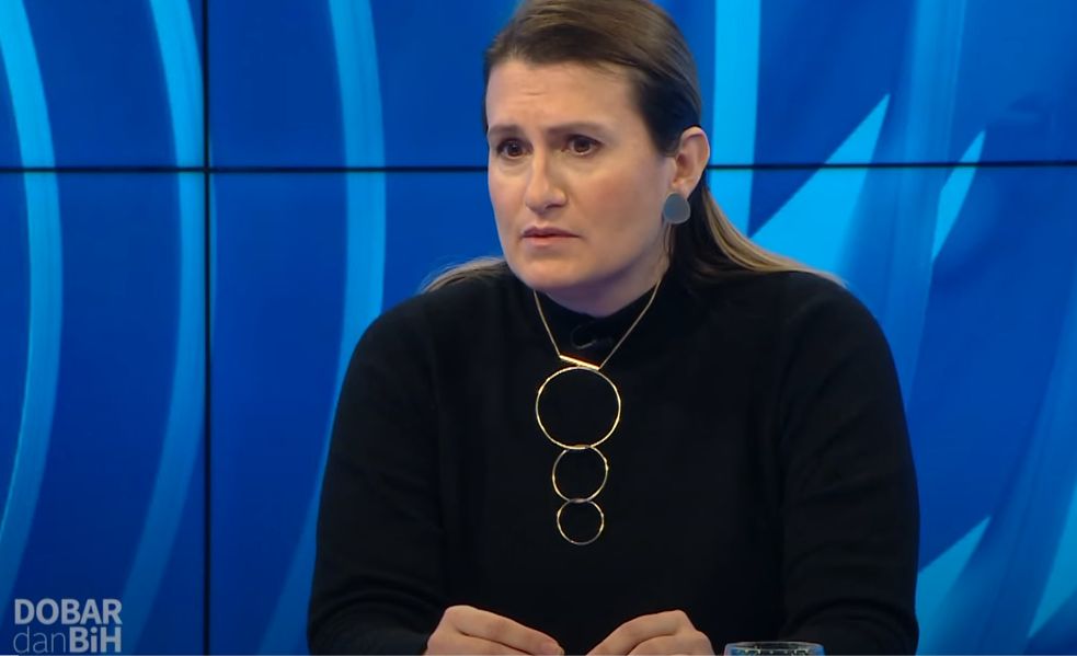 Bosanskohercegovački privrednici su vrlo nezadovoljni radom Vlade FBiH, nastavkom politike visokih doprinosa i rastom cijena, zbog čega su najavili proteste ispred zgrade Vlade