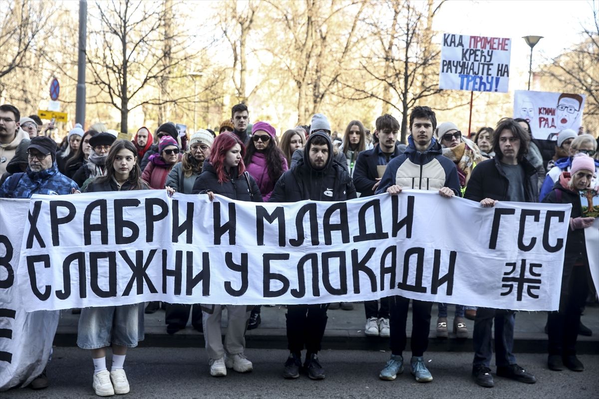 Ispred Ministarstva prosvjete Srbije studenti održali protest pod nazivom 'Držimo vam lekciju'