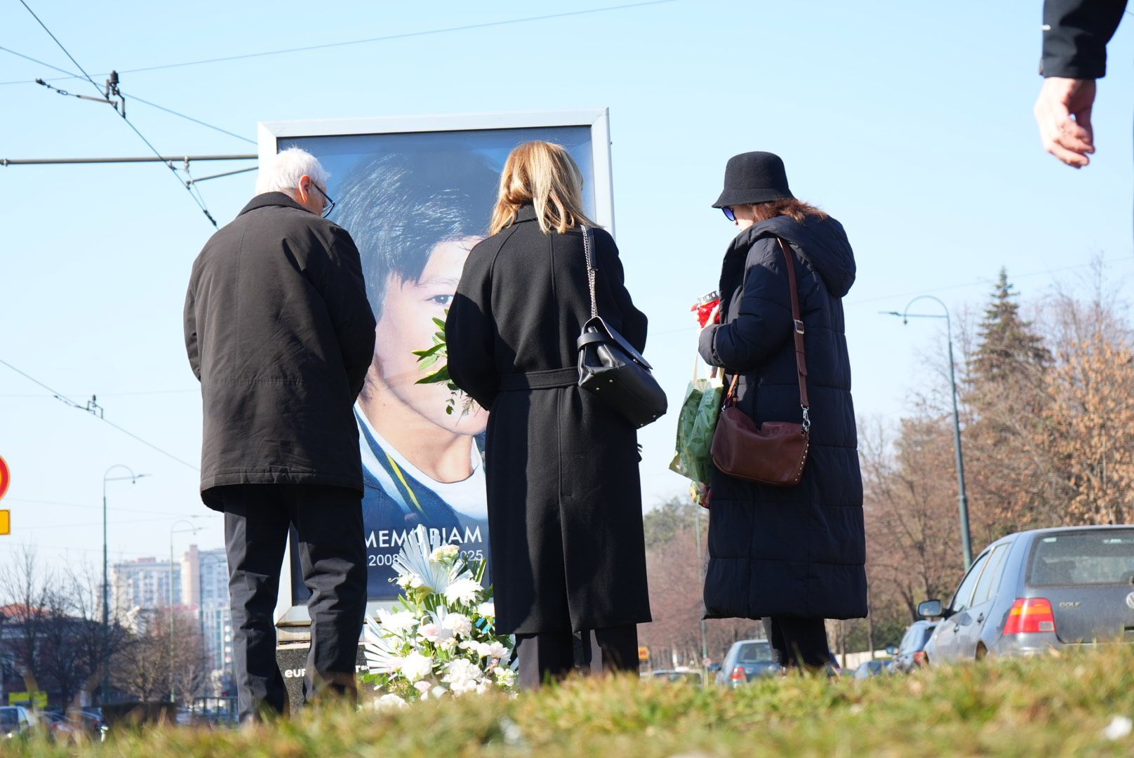 Porodica i prijatelji su se danas prisjetili Mrnjavca polaganjem cvijeća na mjestu gdje je on preminuo