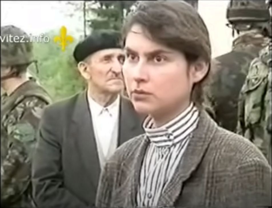 Njena hrabrost i javno osuđivanje zločina doveli su do prijetnji, koje su na kraju kulminirale njenim ubistvom.