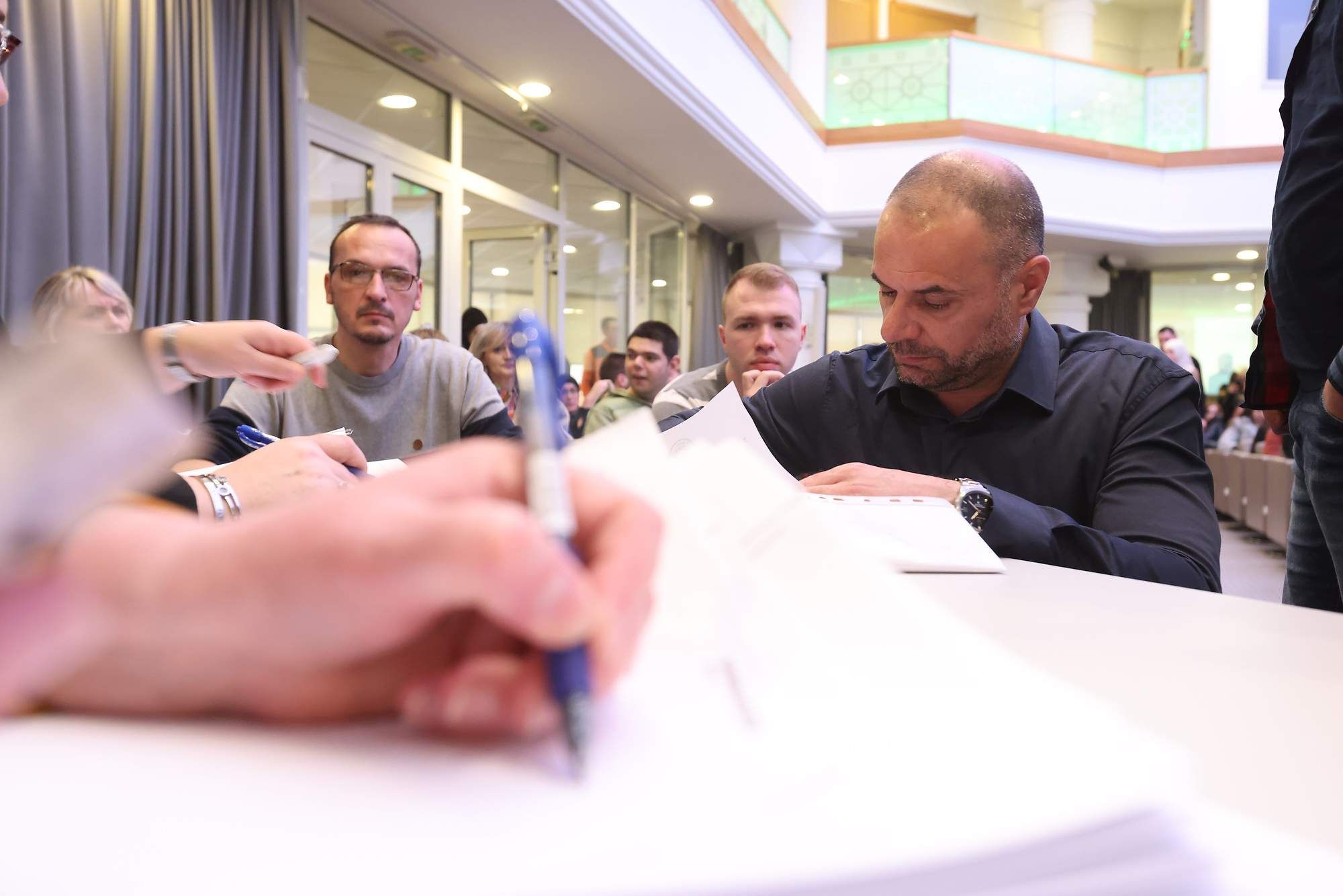 Organizator svečanosti je Ured za društvenu brigu Rijaseta islamske zajednice u Bosni i Hercegovini, a prisustvovao joj je i reisul-ulema Husein-ef. Kavazović