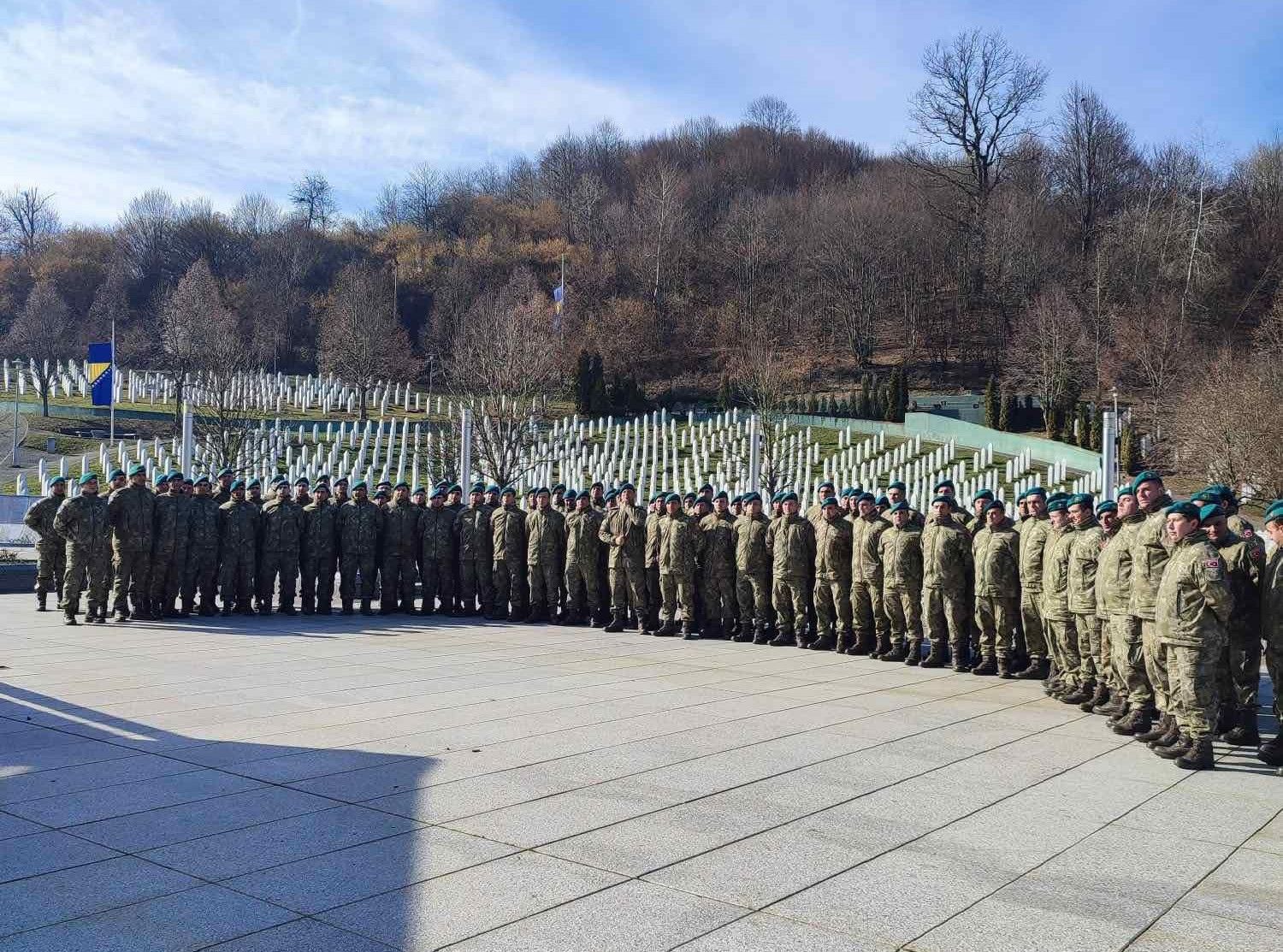 Lijepo je u ovom vaktu i momentu vidjeti postrojavanje pripadnike EUFOR-a iz Turske.