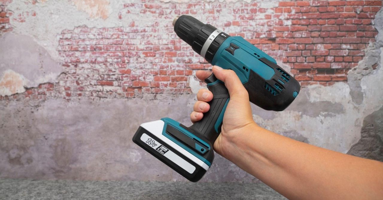 Umjesto očekivane bušilice i visokotlačnog čistača, u paketu ga je čekalo neugodno iznenađenje