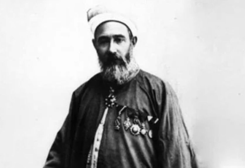 Fehim ef. Spaho. reisu-l-ulema rođen je u Sarajevu 1877. godine a bio je službeni tumač za turski jezik, načelnik ministarstva vjera a od 1938 i reisu-l-ulema  