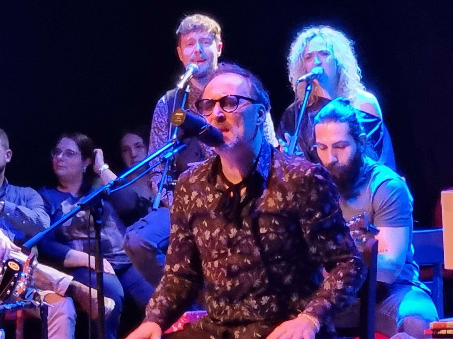 Ovo je, zasigurno, večer kada mnogima srce posebno udara, slavi se ljubav, umjetnost i autentičan zvuk sarajevske rock scene