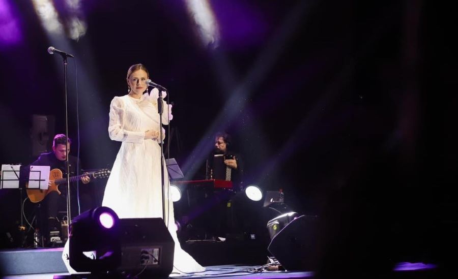 Za Hayat.ba je otkrila kako će zapravo izgledati projekat odnosno nastupi na kojima će objediniti poetični i muzički repertoar u jedno