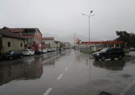 Očekuje se da će vremenski uslovi izazvati poremećaje u svakodnevnim aktivnostima, te se građanima savjetuje dodatni oprez.