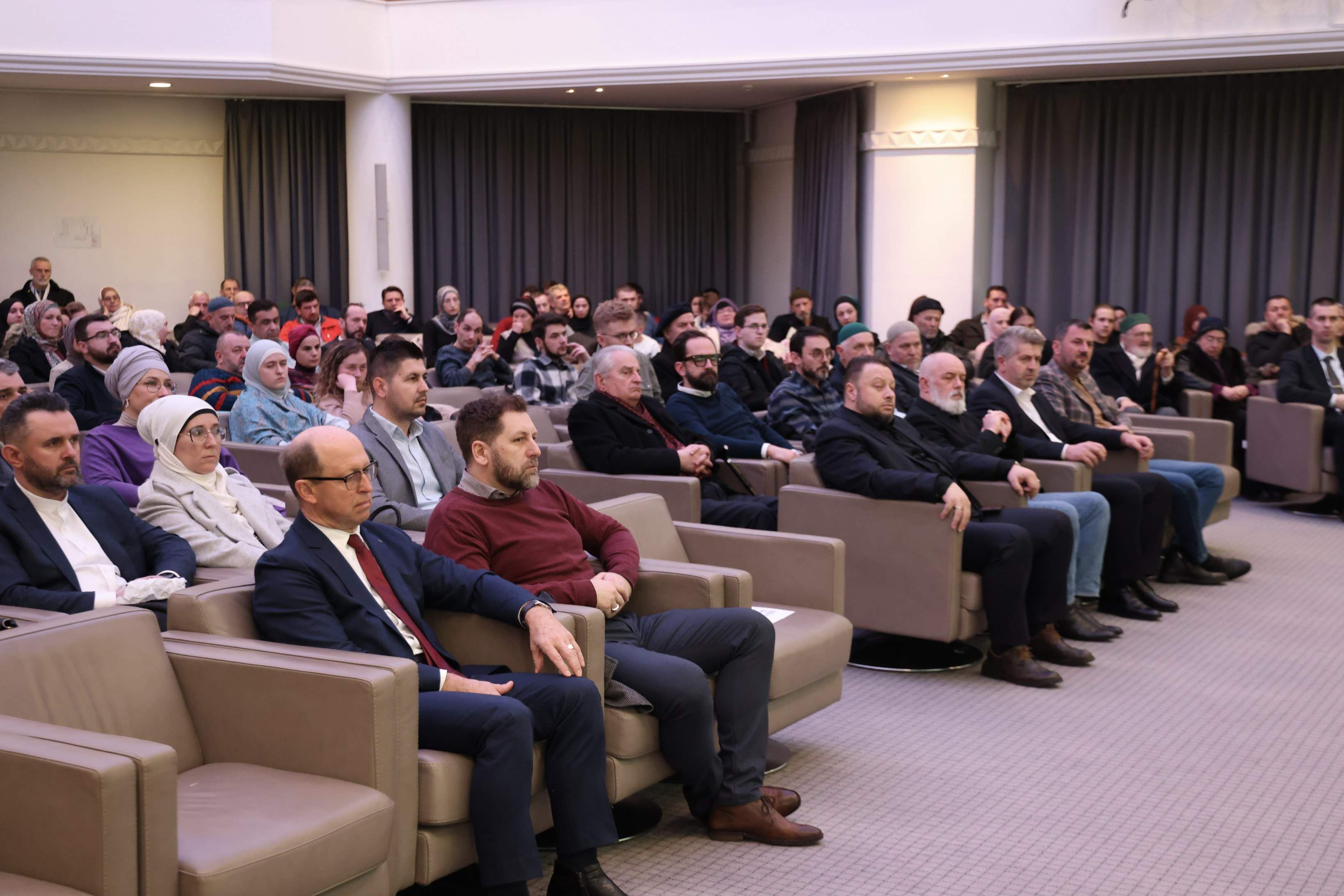 Dr. Musić je ukazao na važnost razumijevanja kur'anske poruke, pored samog ibadetskog učenja Kur'ana