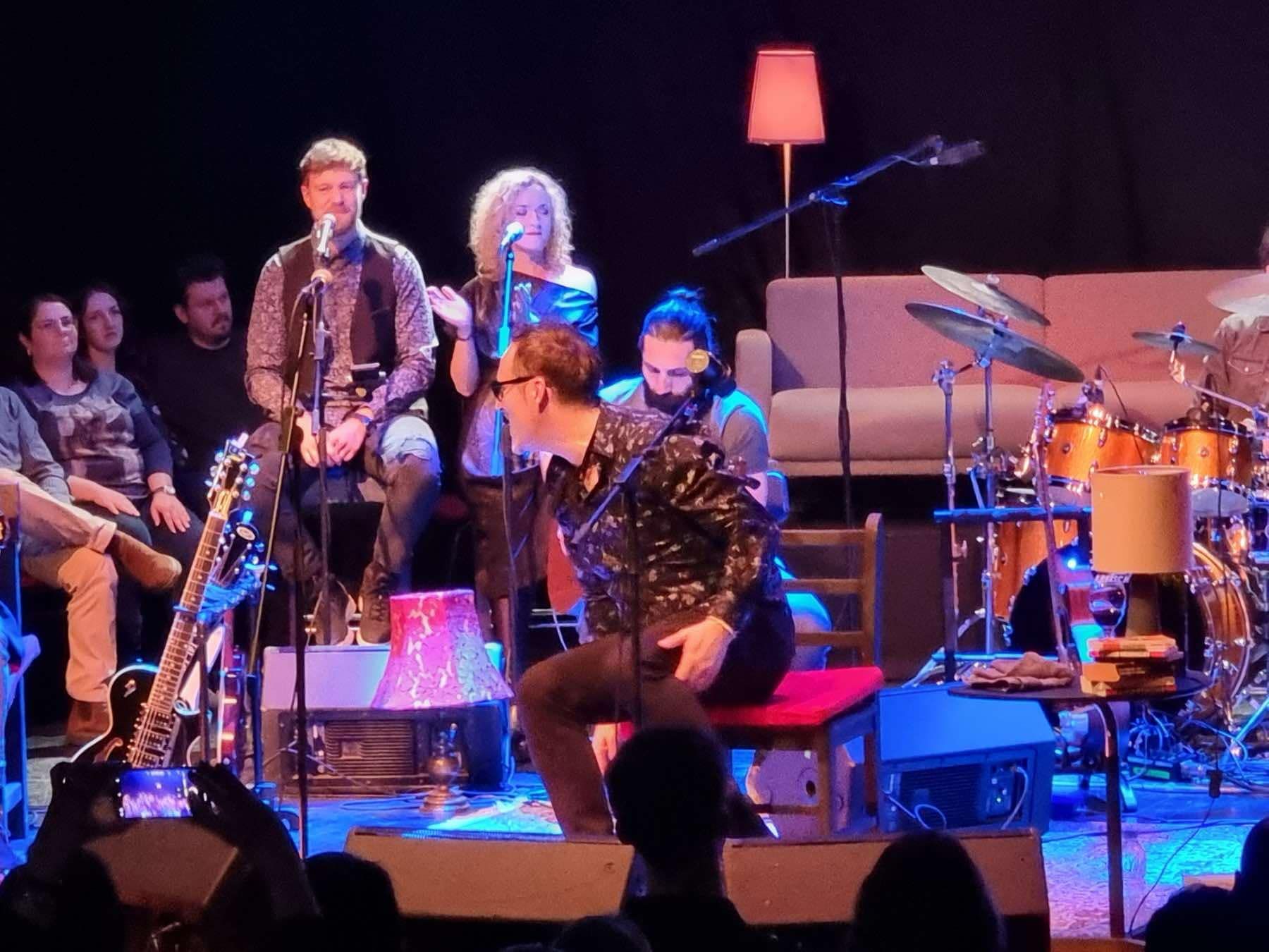 Ovo je, zasigurno, večer kada mnogima srce posebno udara, slavi se ljubav, umjetnost i autentičan zvuk sarajevske rock scene