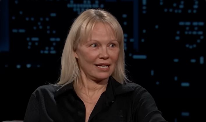 Anderson tvrdi da svoj mir sada pronalazi u prirodi, vrtlarenju u kuhanju, dok održava svoju strast prema umjetnosti