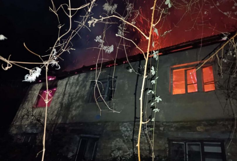 Požar u selu Crvica kod Srebrenice, pomogli vatrogasci iz Srbije